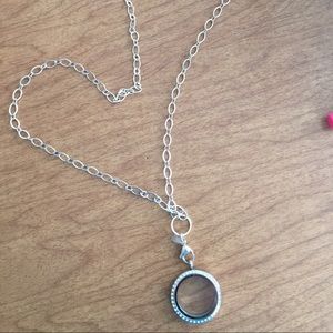 Origami owl chain and locket