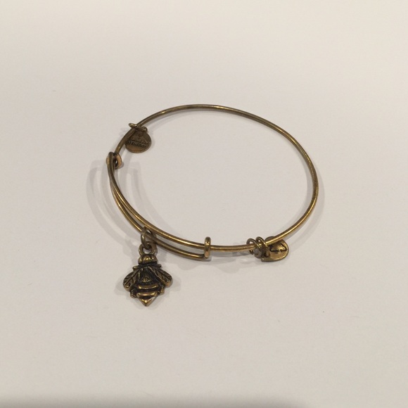 🐝Alex & Ani Bumblebee in Gold!!🐝