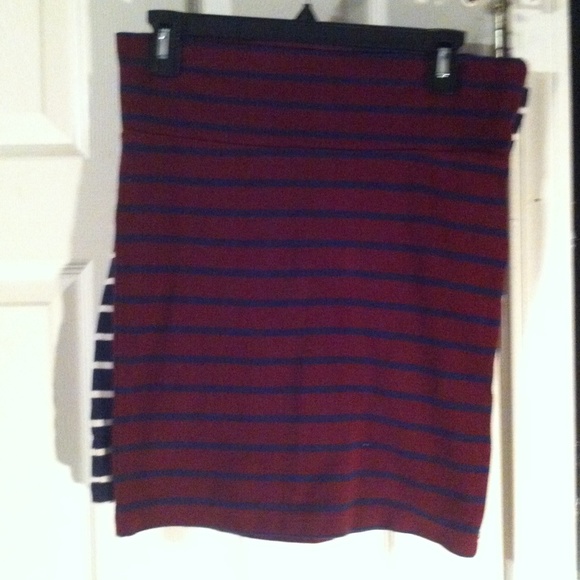 Forever21 Striped Bodycon Pencil Skirt(s) - Picture 3 of 4