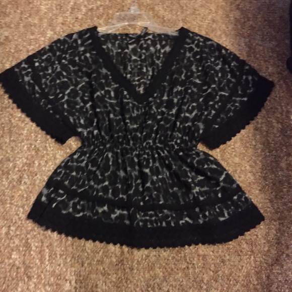 Black cheetah print blouse