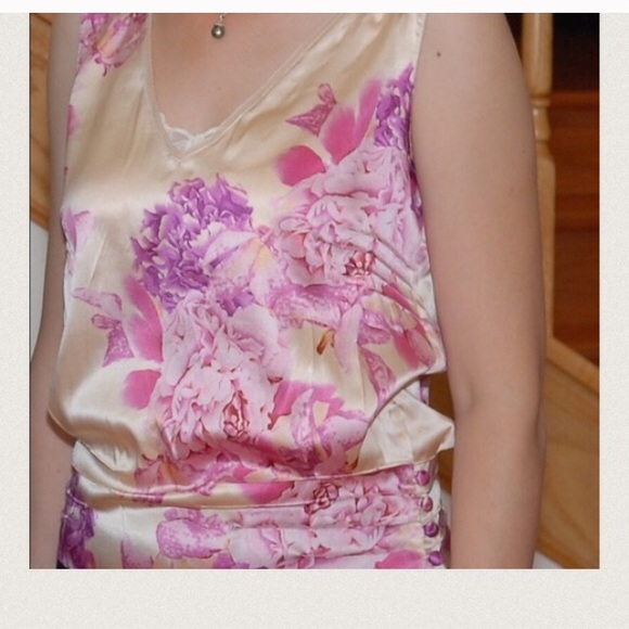 Ann Taylor Tops - Size S New Ann Taylor sleeves-less top