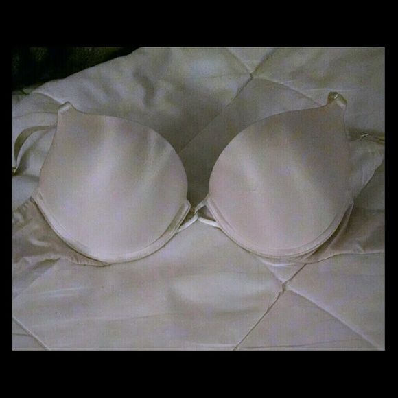 VS BOMBSHELL BRA 34C