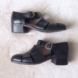 Vintage chunky sandals