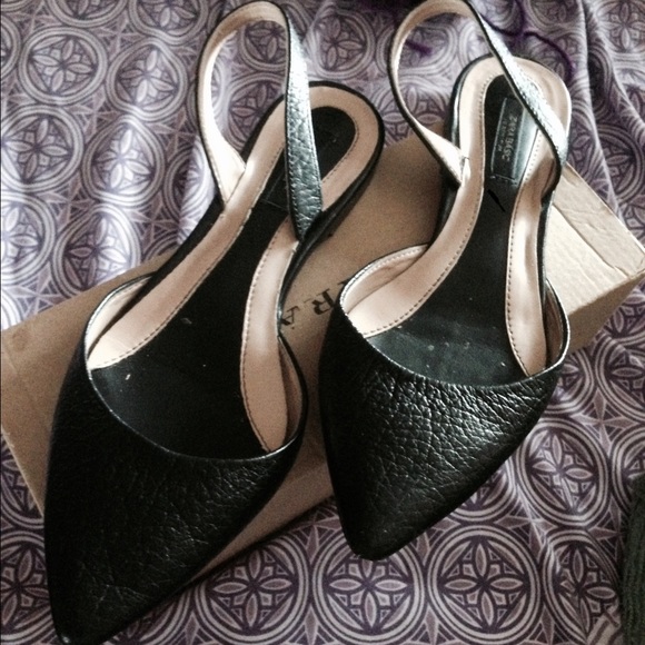 Zara Black Flats!!