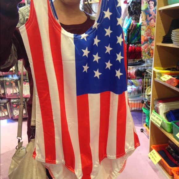 American flag baiting suit