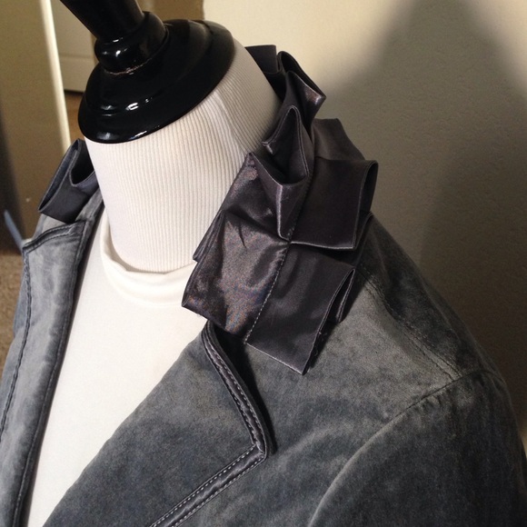 White House Black Market Blazer - Picture 2 of 4