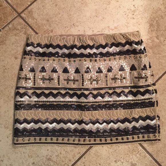 NWT SEQUIN SKIRT