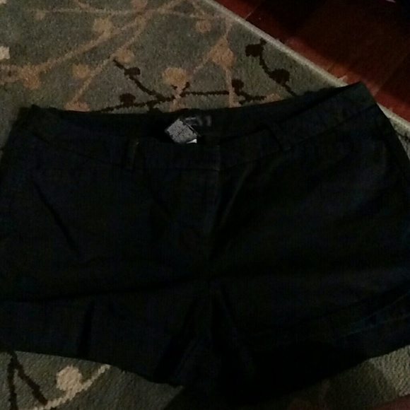 Women's shorts size 16