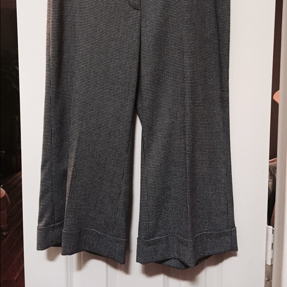 WHBM Wide Leg Cuff Capris.Light Weight Tweed - Picture 4 of 4