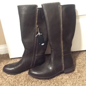 Brown riding boot, size: 8W NEVER WORN