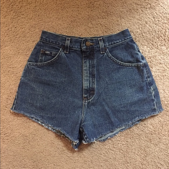 💐🌸🌷SOLD Lee High Waisted Denim Shorts - Picture 2 of 3