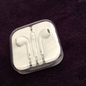 Apple ear phones