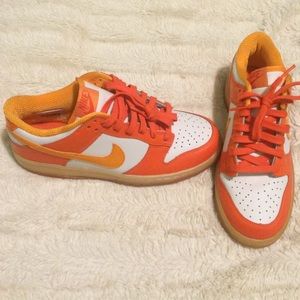 Nike Dunks🍊 women's size 8