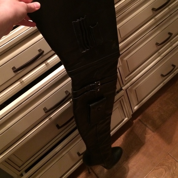 Shoes - Picture 3 of 3