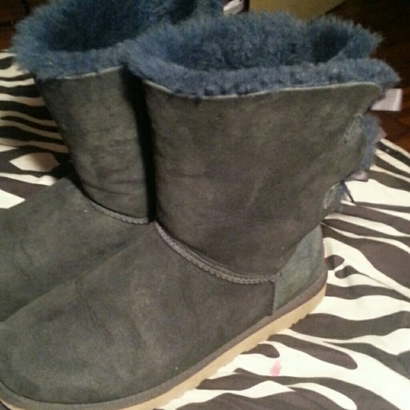 uggs - Picture 2 of 4