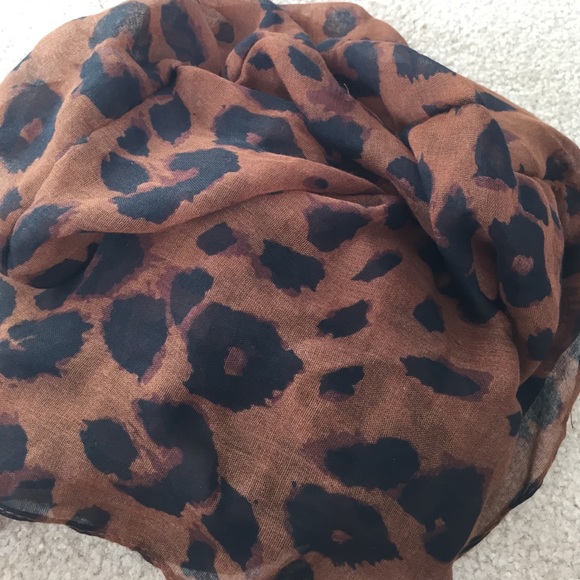 D&Y Scarf