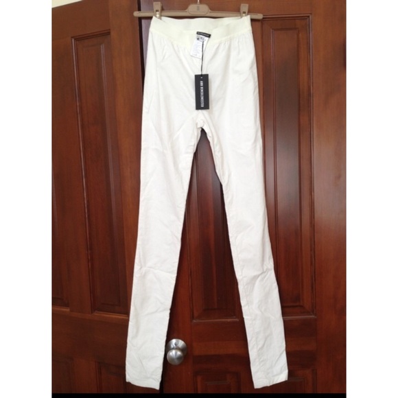 White skinny pants