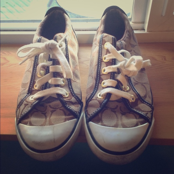 Authentic brown coach sneakers.