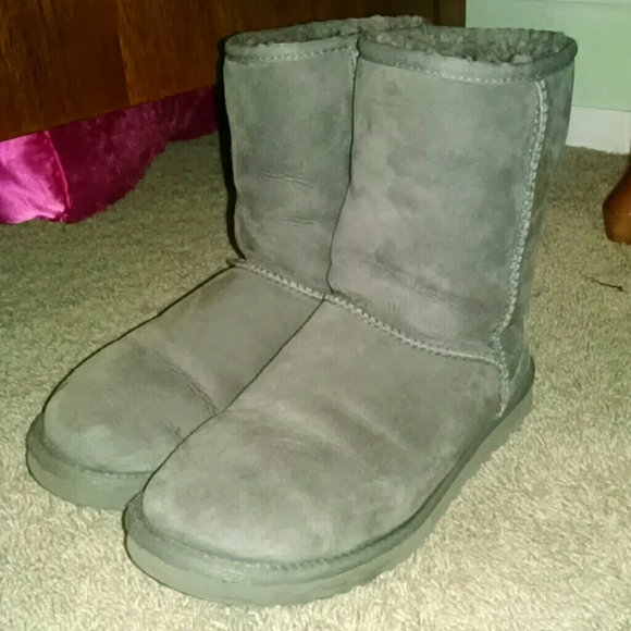 Uggs! - Picture 1 of 3
