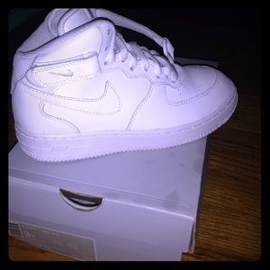 Nike uptowns