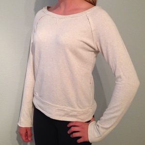 Cream light sweater/sweatshirt