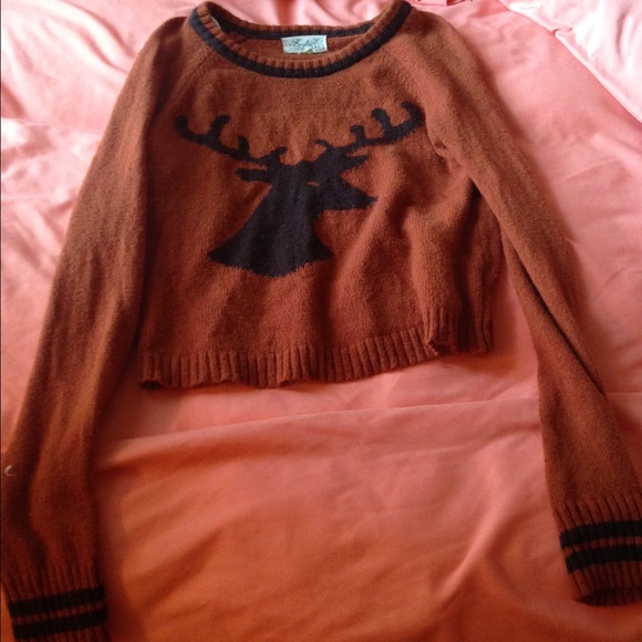 Deer sweater