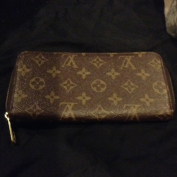 Loui vitton wallet