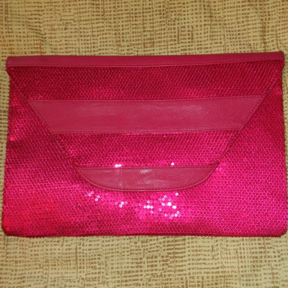 Steve Madden Clutch