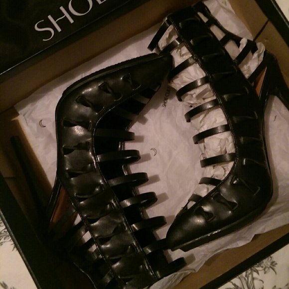 Nasty Gal Shoes - NastyGal caged heels