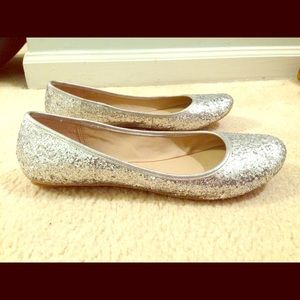 Kenneth Cole REACTION Silver Flats