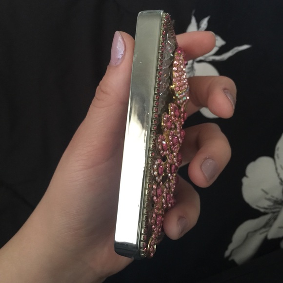 iPhone 4 case ! - Picture 2 of 3