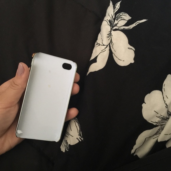 iPhone 4 case ! - Picture 3 of 3