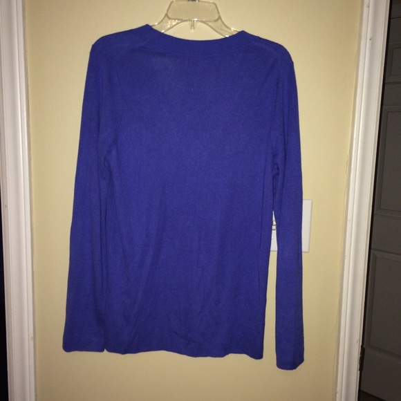 Sweater - Picture 2 of 3