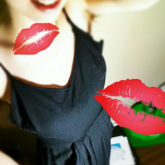 Little black dress w/ pockets!