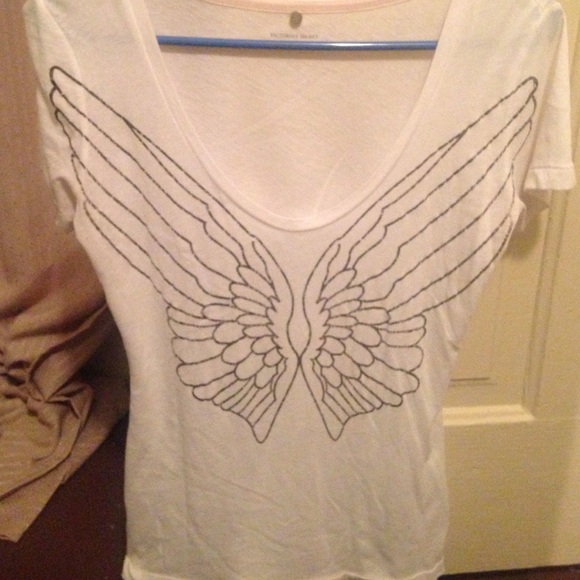 VS v-neck