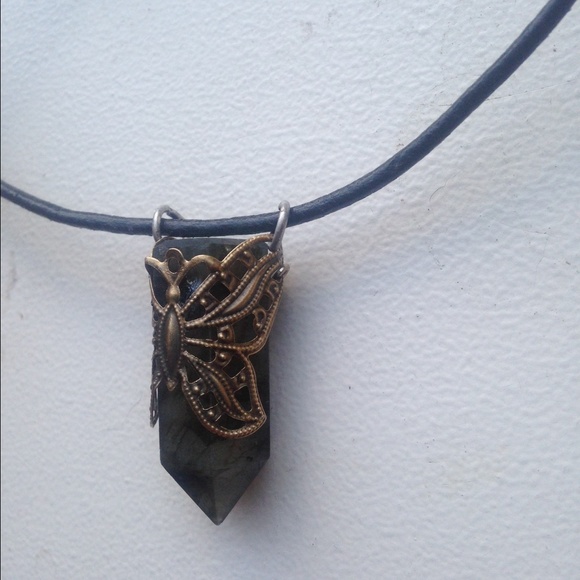 Labradorite butterfly wrap - Picture 2 of 3