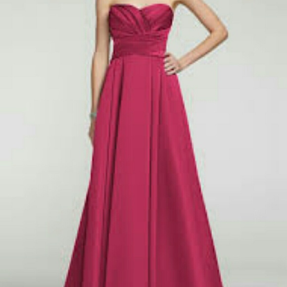 David's Bridal Dresses & Skirts - Beautiful bridesmaid dress