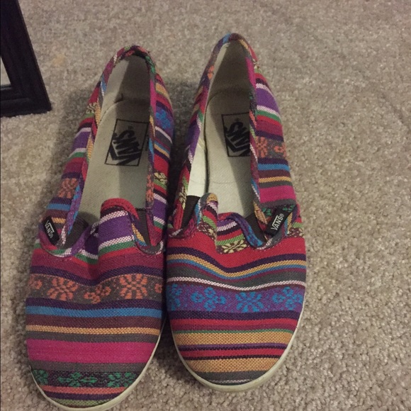 vans tribal slip on