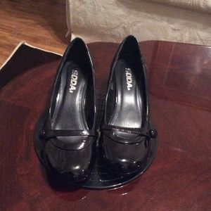 Black patent leather shoes