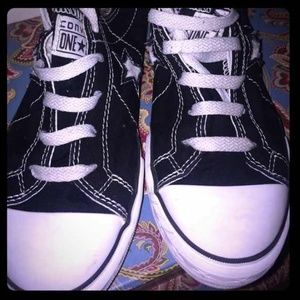 Used One Star converse sneakers