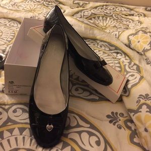 ✨COACH✨ black flats sz. 8.5