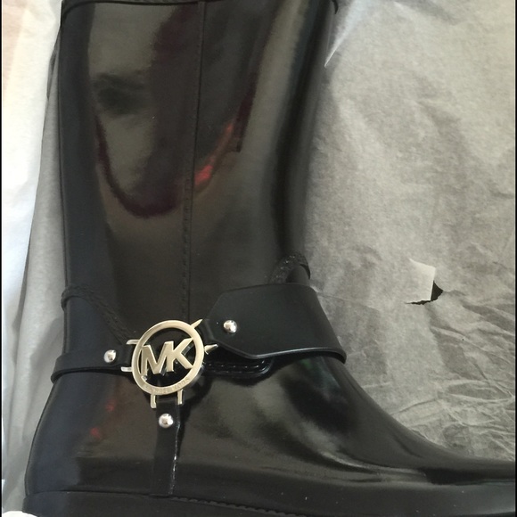 Michael kors rain boots