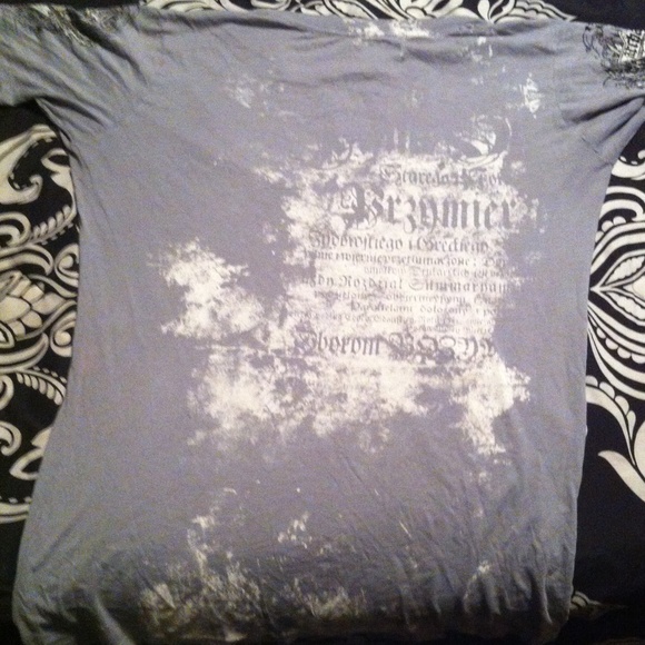 100% Cotton Distressed Tee - Picture 2 of 4