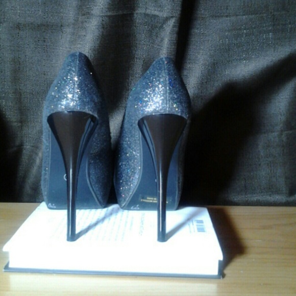 Preowned shoes - Picture 3 of 4