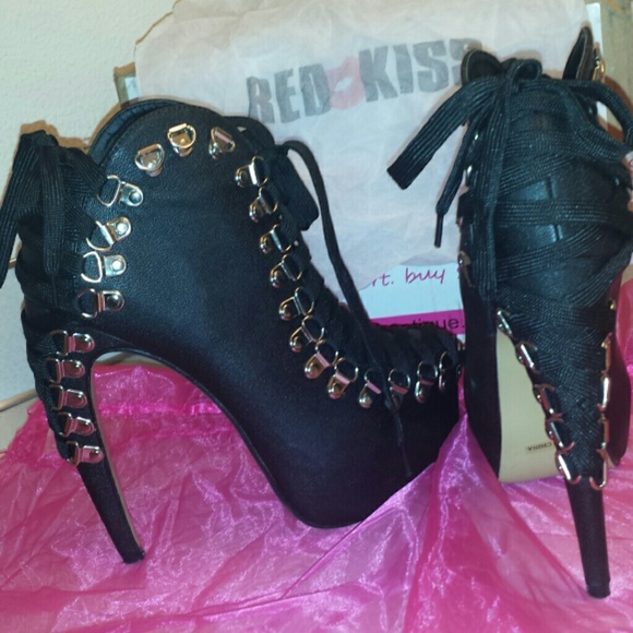 *STRAIGHT JACKET BOOTIES* - Picture 3 of 4