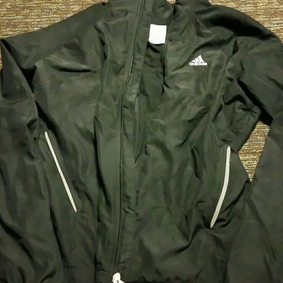 Adidas winderbreaker