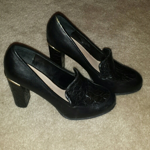 *SOLD* 3.5" Dress Shoes