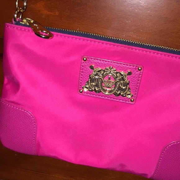 ❌❌SOLD❌❌juicy couture hot pink crossbody👛🎀