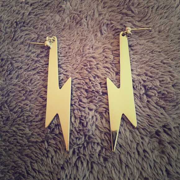 Lighting earring