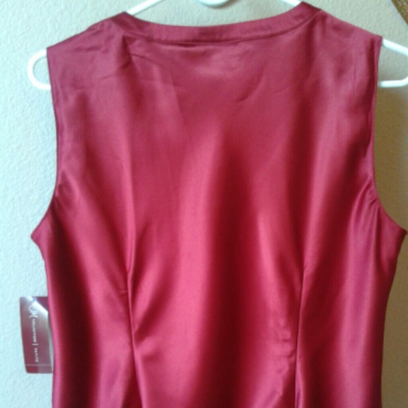 Satiny RED NWT - Picture 2 of 3
